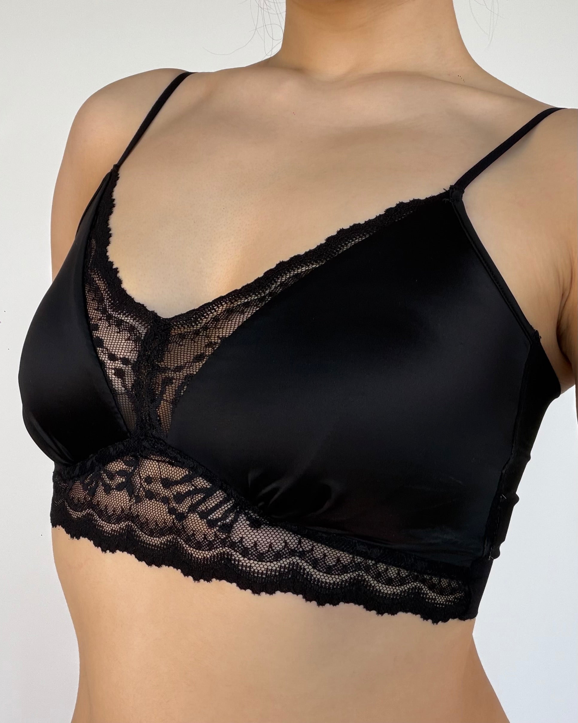 Silky Scalloped Lace Bralette
