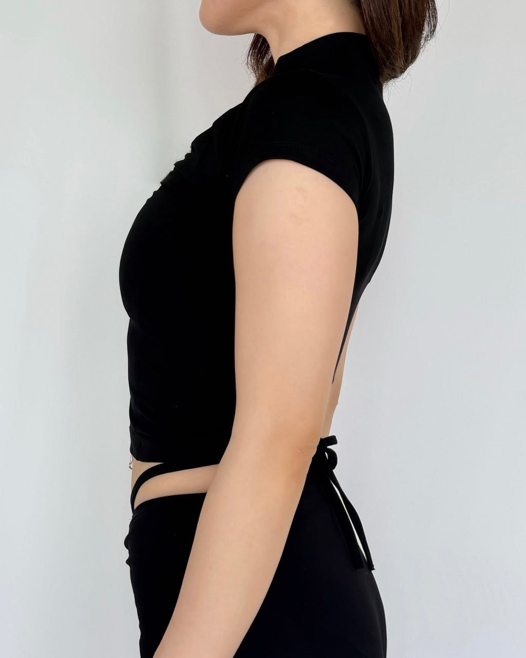 Allure Zip Sculpt Crop Top