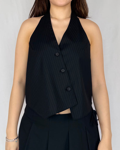 Sleek Pinstripe Halter Vest Top
細條紋西裝掛頸背心