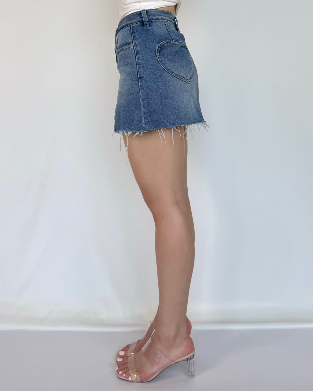 Sweetheart Denim Mini Skirt
愛心口袋牛仔短裙