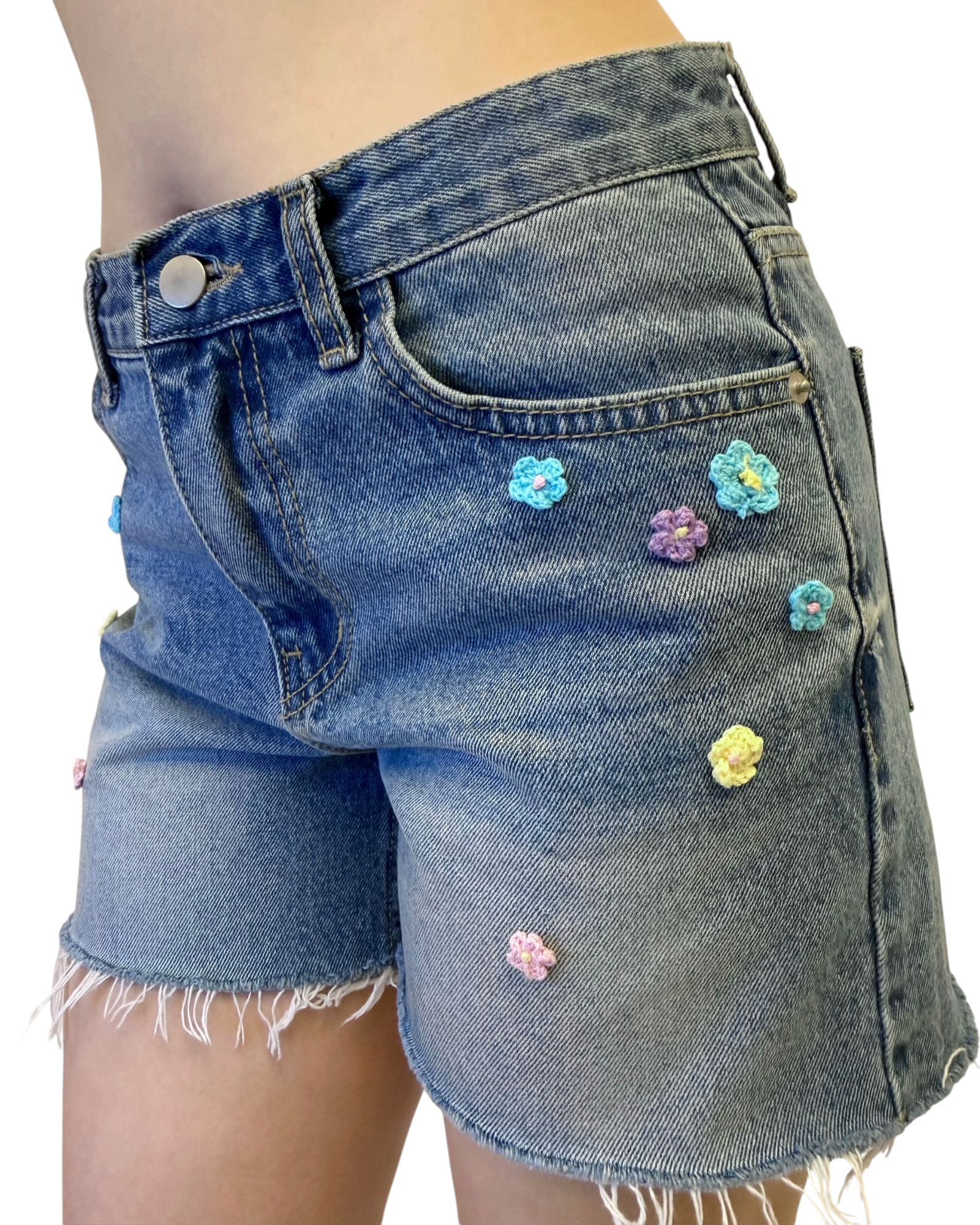 彩花刺繡毛邊牛仔短褲