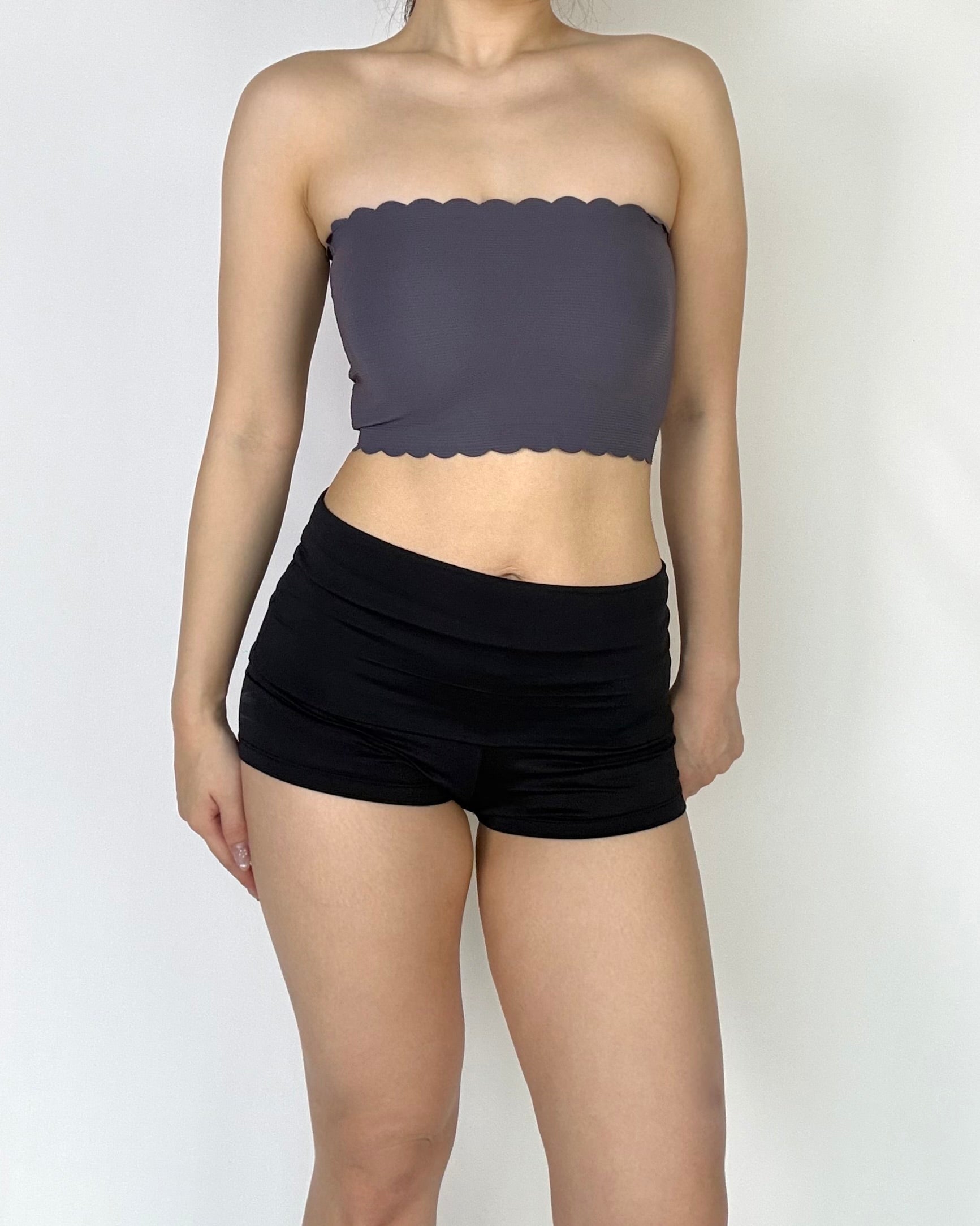 Fold-Down High Waist Shorts
高腰可反摺運動短褲