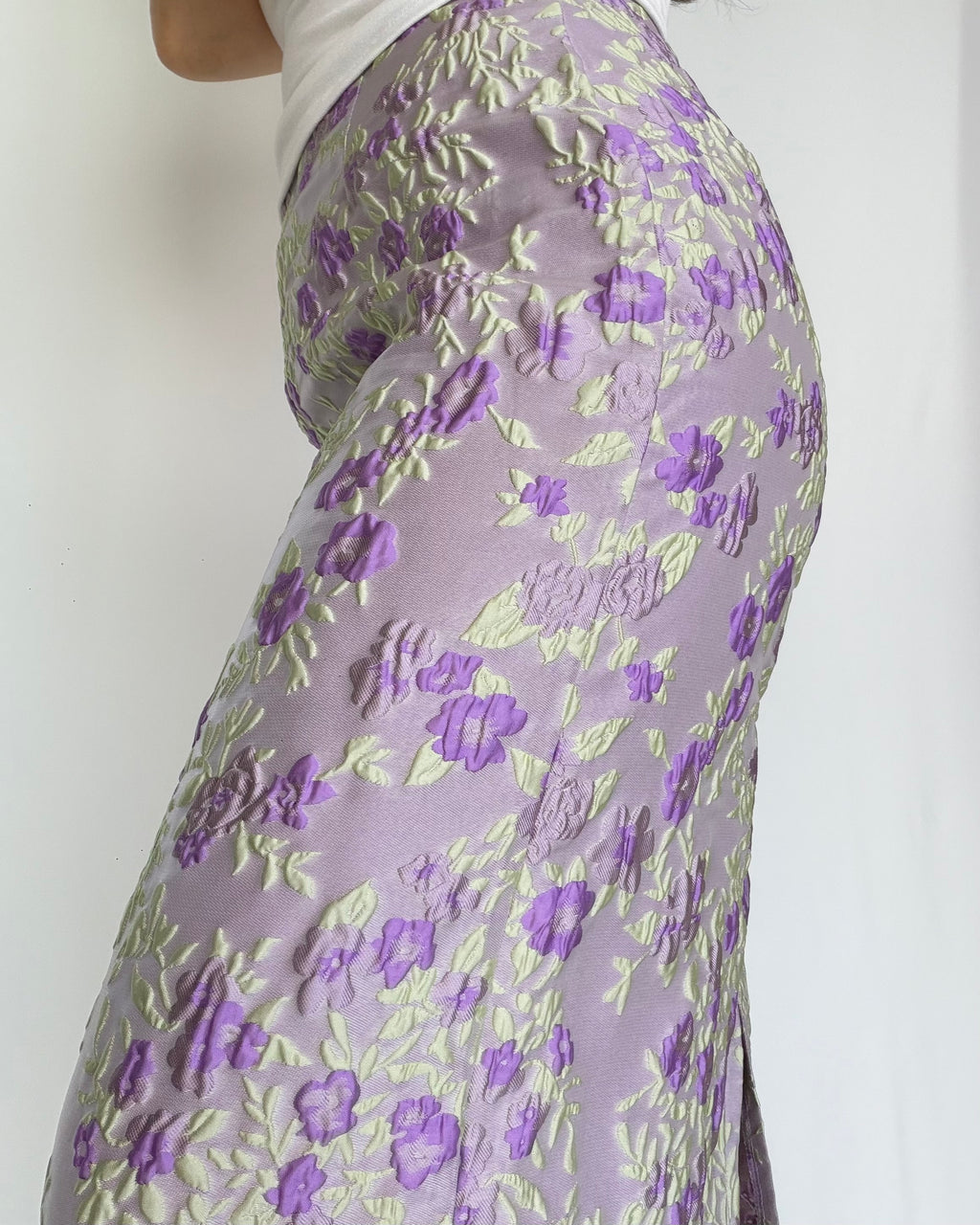 紫藤花語開衩半身裙
Wisteria Romance Midi Skirt