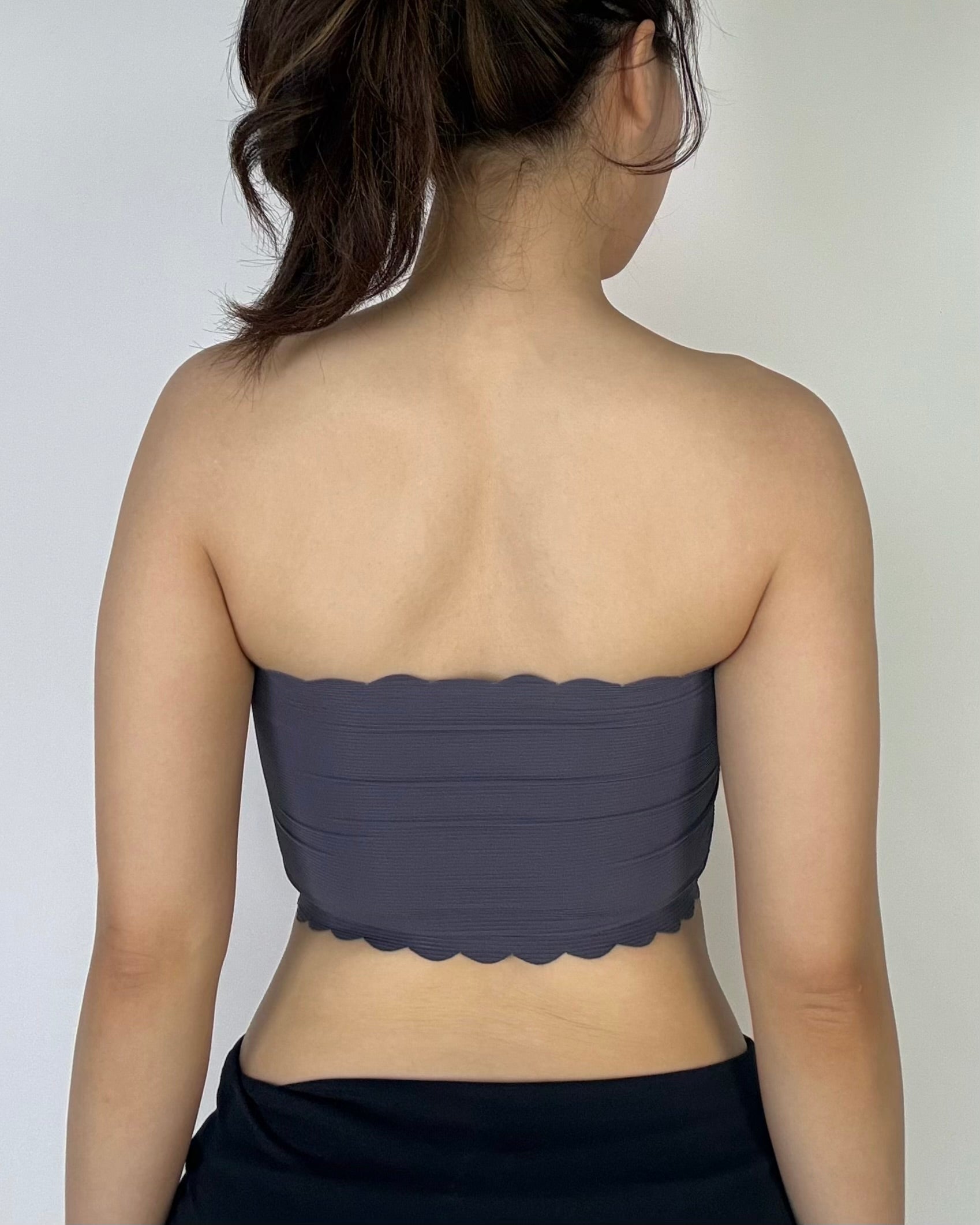 Luna Scallop Bandeau  
月光波浪邊抹胸上衣