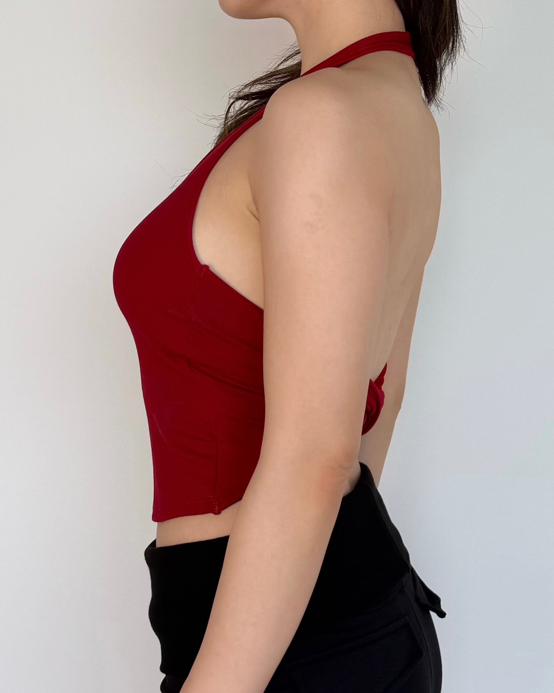 Back Muse Halter Top with Built‑In Pads
露背掛頸連 Pad 上衣