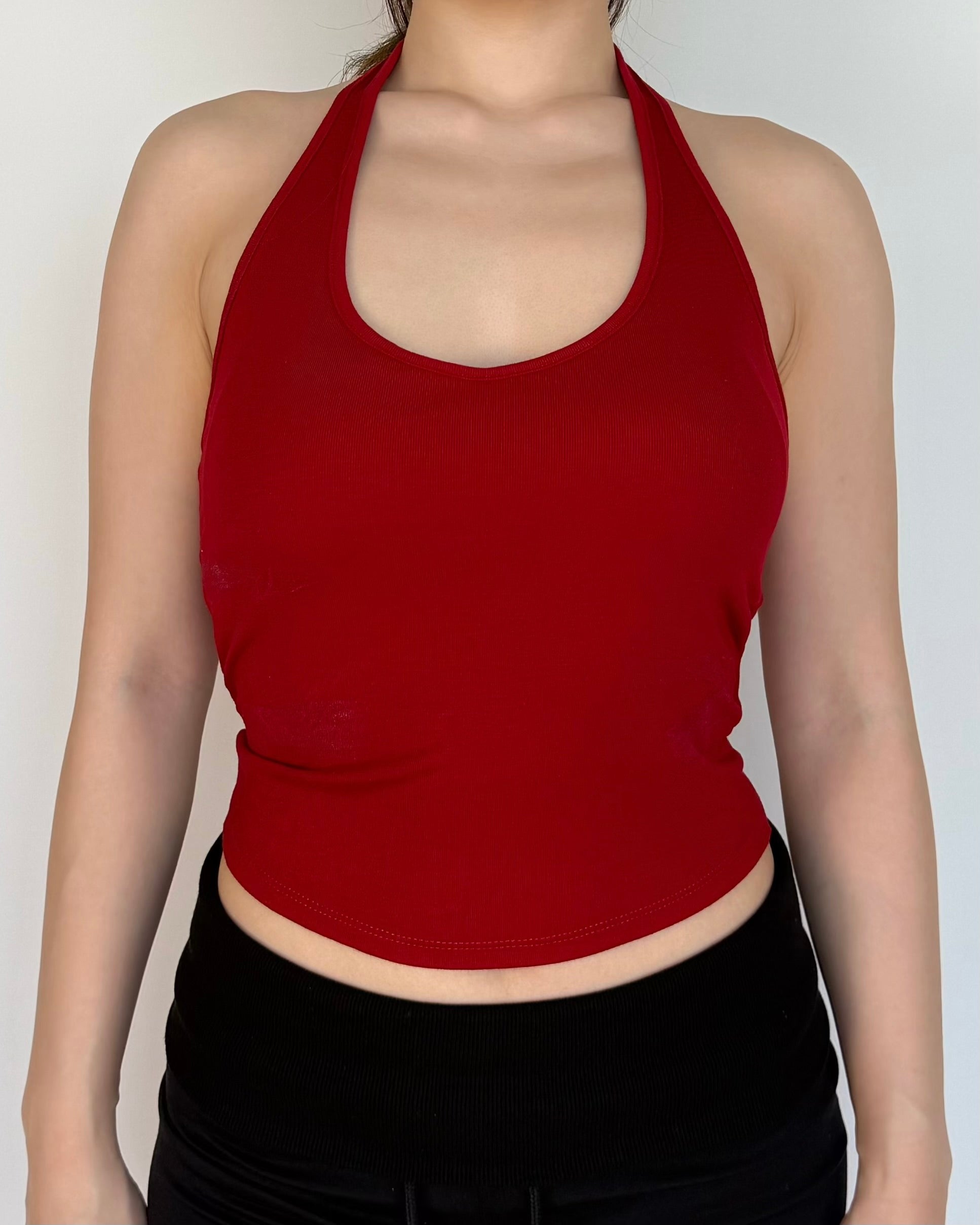 Back Muse Halter Top with Built‑In Pads
露背掛頸連 Pad 上衣