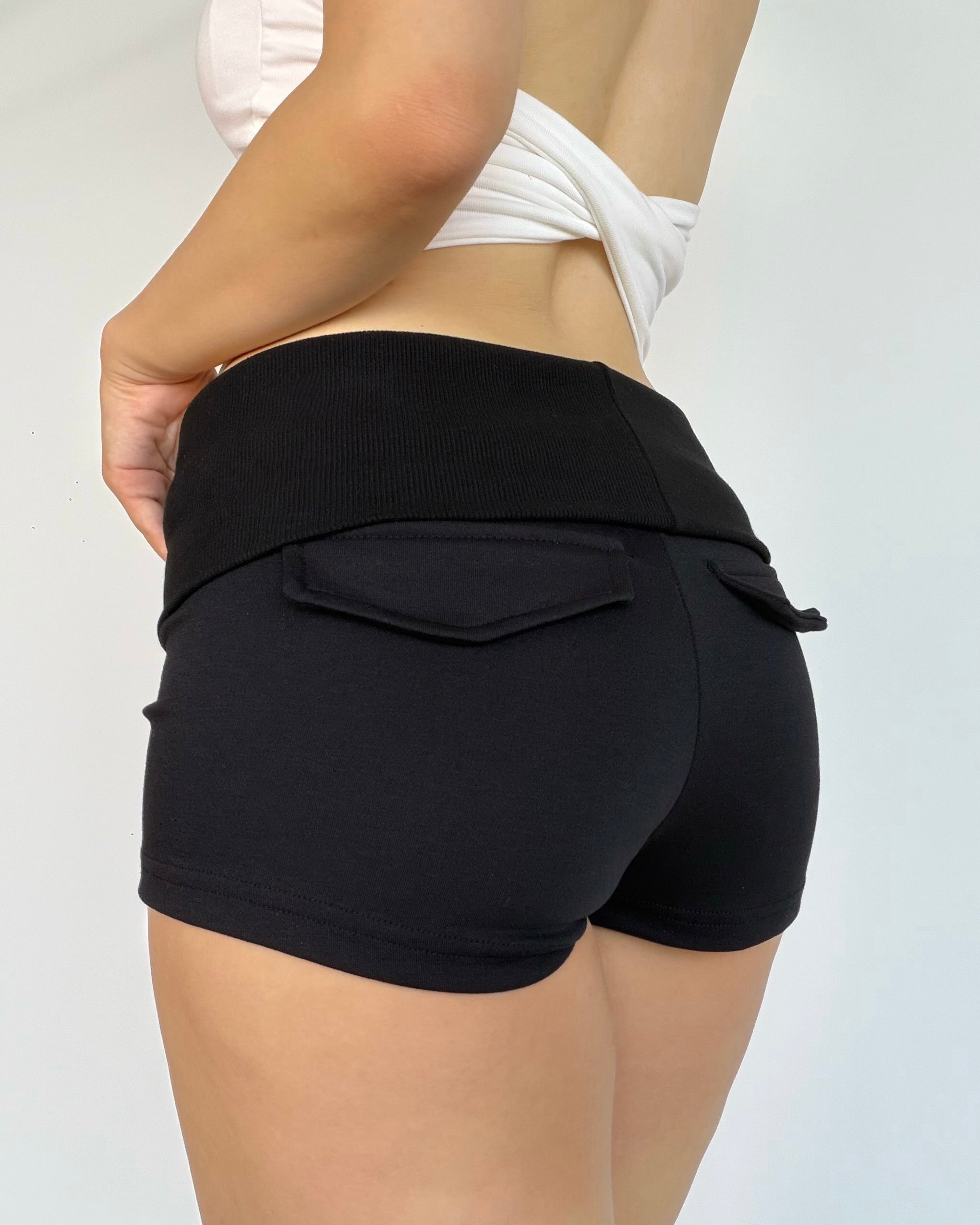 Cloud Fold Lounge Shorts  
雲感低腰翻摺短褲