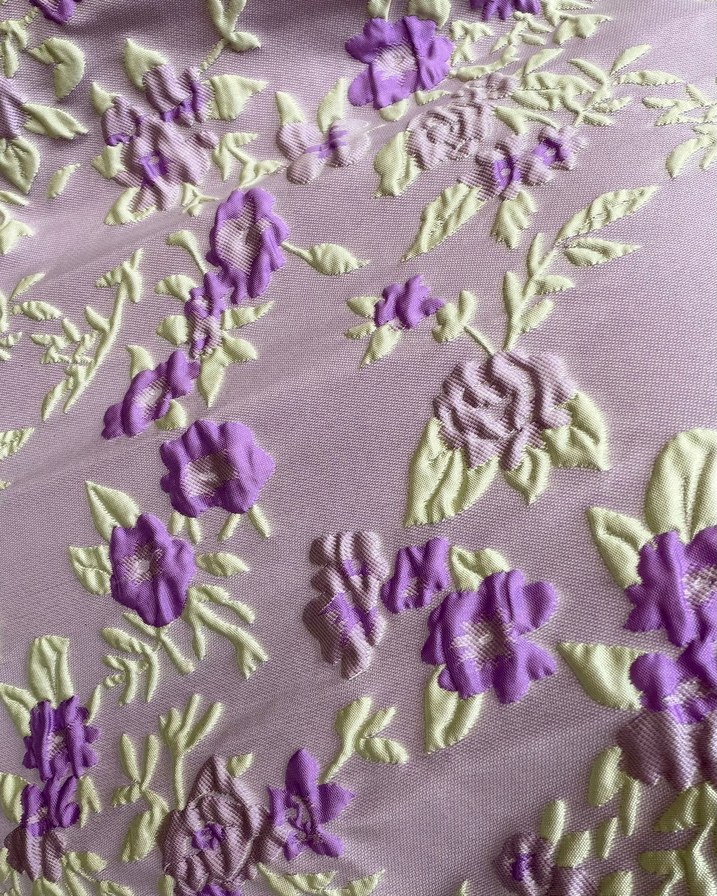 紫藤花語開衩半身裙
Wisteria Romance Midi Skirt