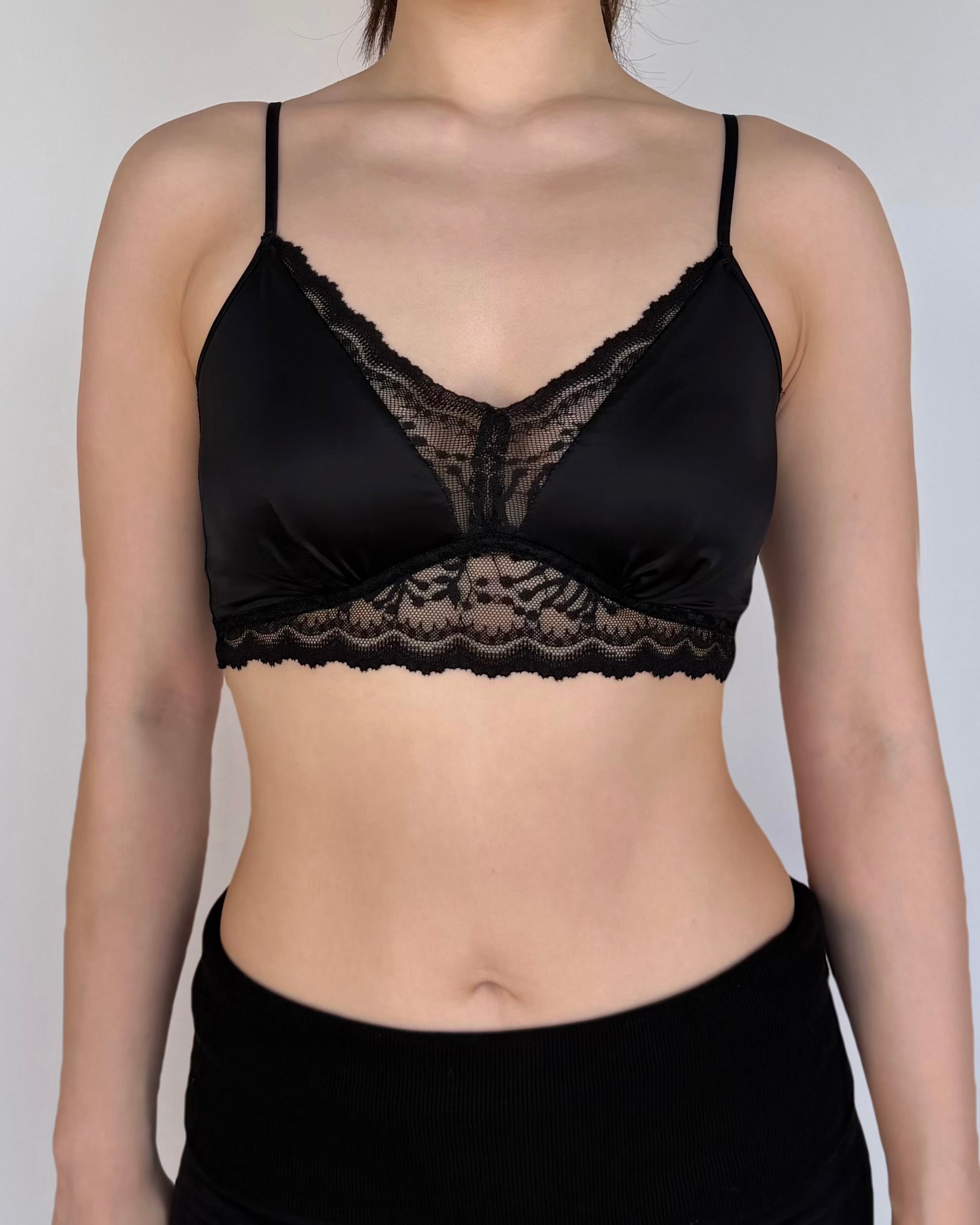 Silky Scalloped Lace Bralette
