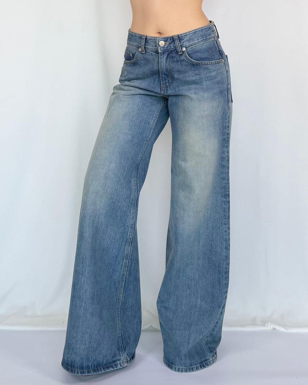 Sienna High‑Rise Wide Leg Jeans
復古修長高腰闊腳牛仔褲
