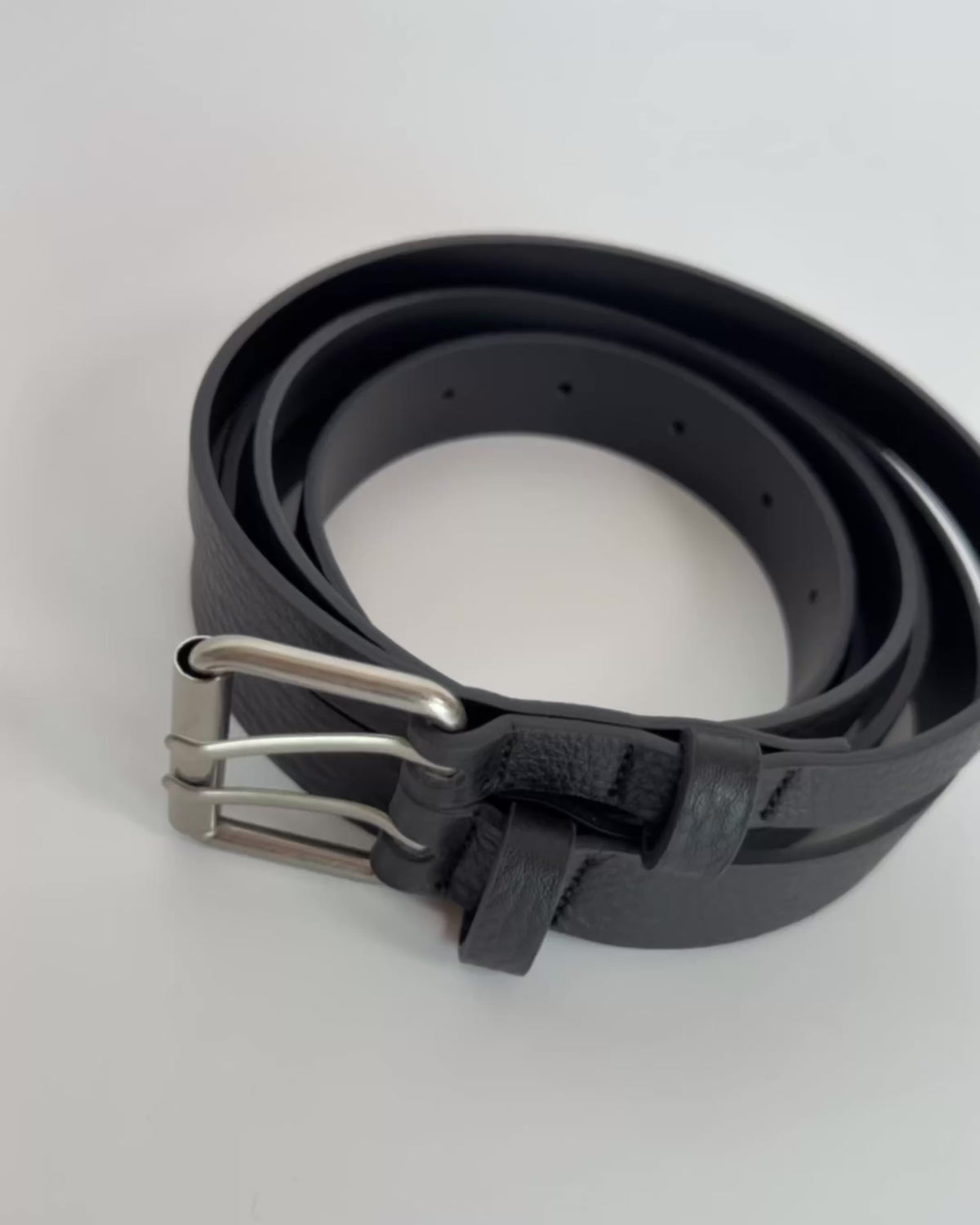Double Strap Buckle Belt
雙層扣環皮帶
